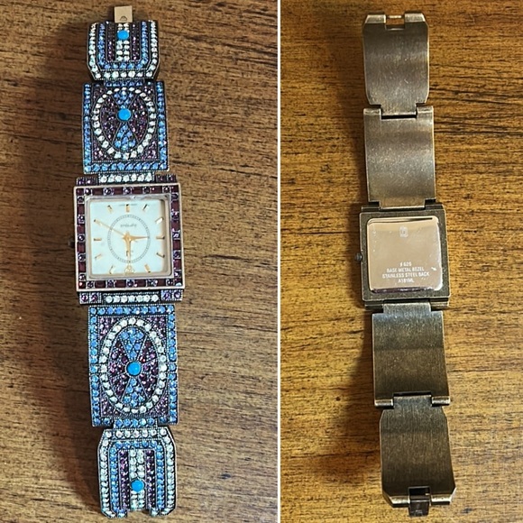 Jules Jurgensen Brass Tone Ladies Rhinestone Jeweled Bracelet Watch NEW BATTERY - Picture 6 of 17